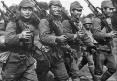 Un lot de 53 petits soldats de l'armée japonaise en 1944 au 1/76e