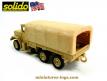 Le camion Kaiser Jeep M35 6x6 sable bâché en miniature de Solido au 1/50e