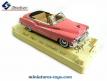 Le cabriolet Buick Super 1950 rose en miniature de Solido au 1/43e