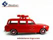 Le break Peugeot 403 pompiers d'Annonay en miniature de Solido au 1/43e