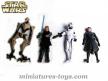 Un ensemble de 8 figurines Hasbro 2009 et leurs accessoires Star Wars