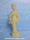 Une rare Statuette de la danseuse chinoises en plastique du lait Mont Blanc