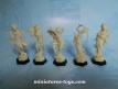 Un ensemble de 9 Statuettes chinoises en plastique du café Maurice 