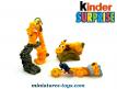 Un ensemble de 4 Super Girafes en figurines plastique par Ferrero Kinder Surprise