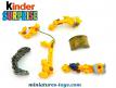 Un ensemble de 4 Super Girafes en figurines plastique par Ferrero Kinder Surprise