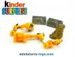 Un ensemble de 3 Super Girafes en figurines plastique par Ferrero Kinder Surprise