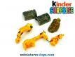 Un ensemble de 3 Super Girafes en figurines plastique par Ferrero Kinder Surprise