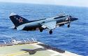 Le chasseur russe de combat Yak 38 en avion miniature au 1/100e