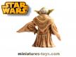 La figurine articulée de Yoda de la guerre des étoiles par Hasbro